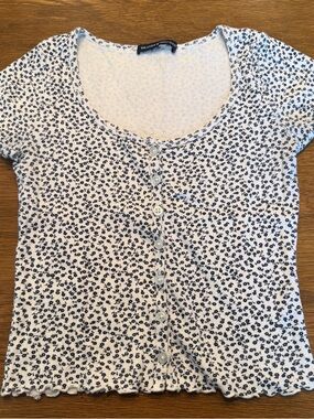 Brandy Melville White Top with Navy Floral Print Button-Front
